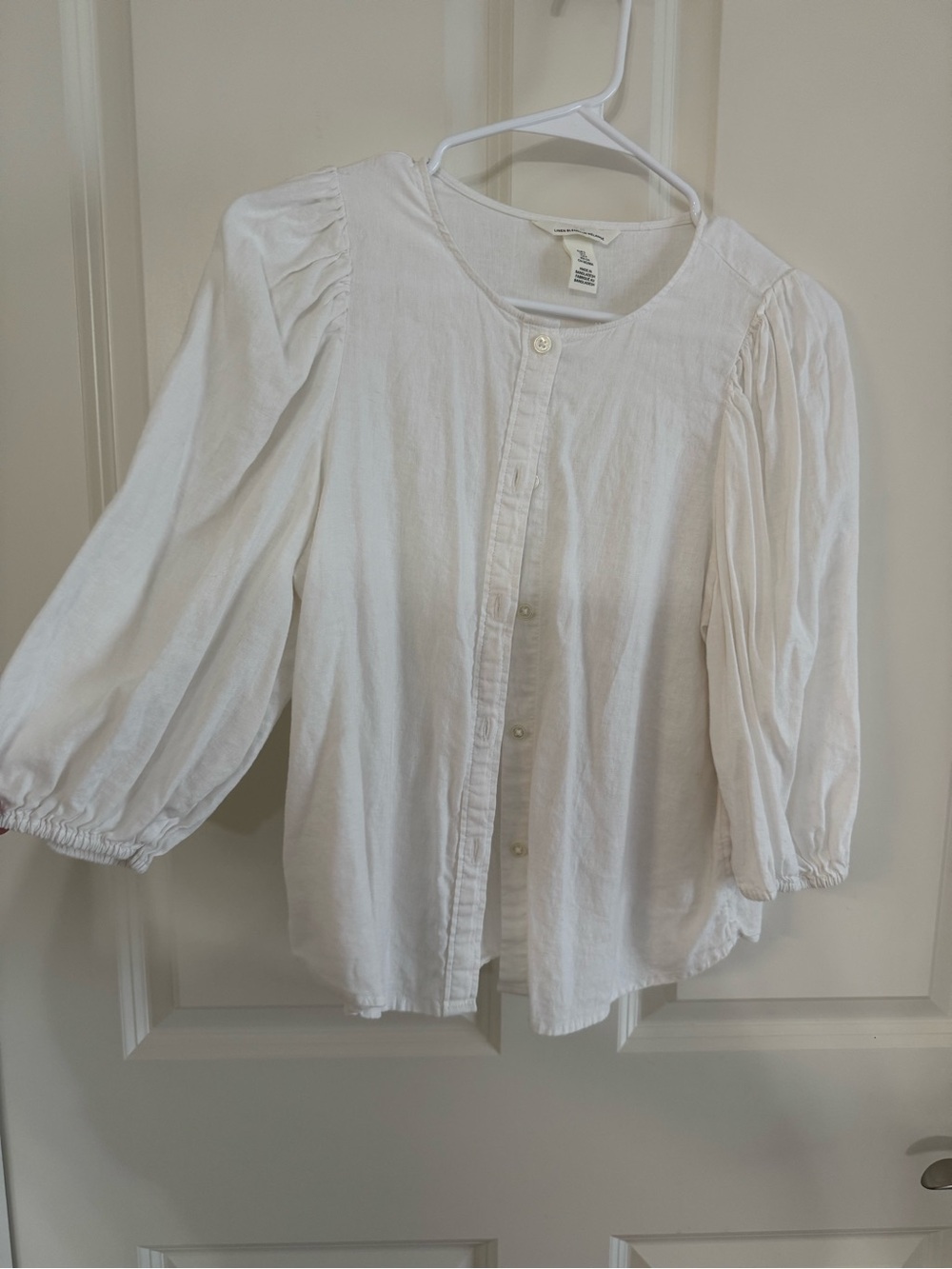 H&M White Button-Front Puff Sleeve Blouse